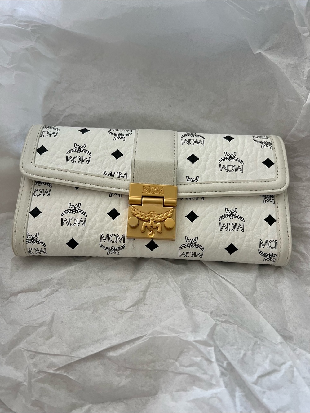 MCM White Visetos  Crossbody Purse Wallet Bag excellent
